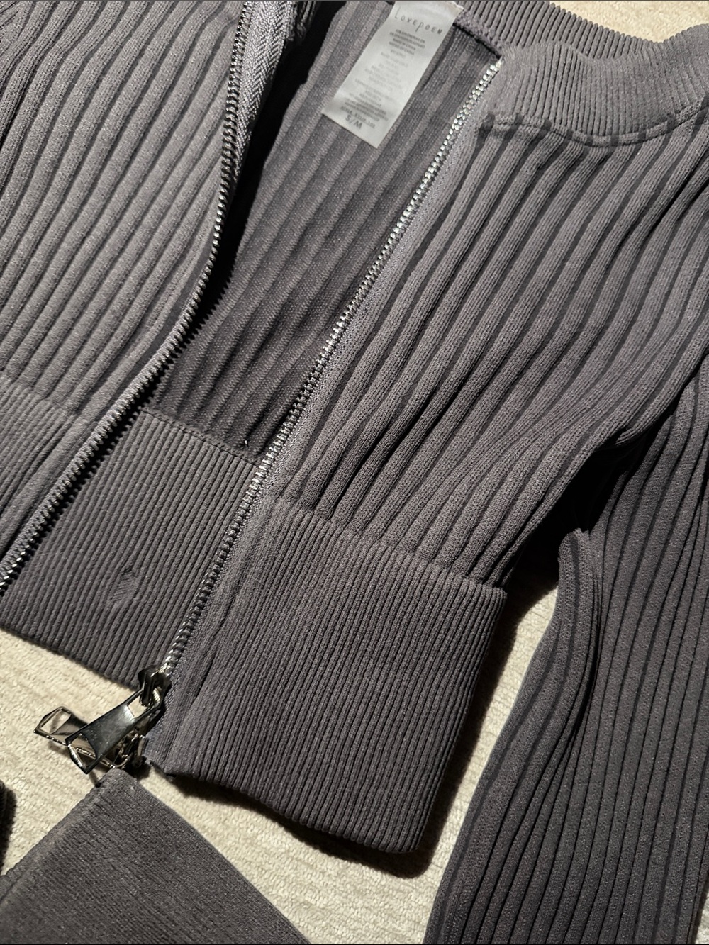 Cropped Ribbed Zip-Front Sweater Jacket - Black - Picture 5 of 6